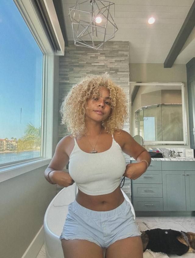 AVAILABLE NOW (248) 464-9926🚿HOT SEX 🍆🍑 MASSAGE 💆  👩‍❤️‍💋‍👨💞MY PLACE OR YOURS 🤙 ☎️ - Image 2